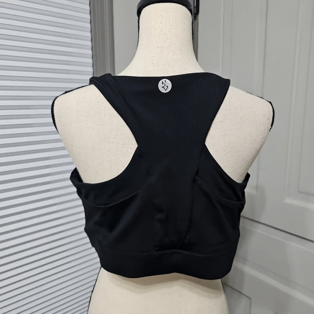 Torrid Low-Impact Wireless V-Neck Active Sports Bra - Picture 4 of 6